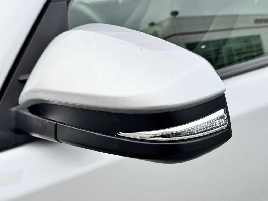 2022 Toyota 4Runner SR5 / BAS KILOMÉTRAGE / 1 SEUL PROPRIO / PEA 30-01-29=100km / in Thetford Mines, Quebec - 20 - w1024h768px