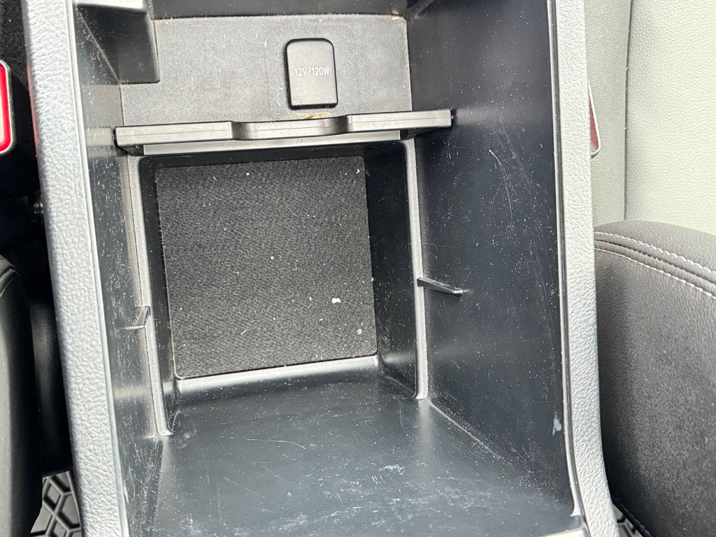 2022 Toyota 4Runner SR5 / BAS KILOMÉTRAGE / 1 SEUL PROPRIO / PEA 30-01-29=100km / in Thetford Mines, Quebec - 64 - w1024h768px