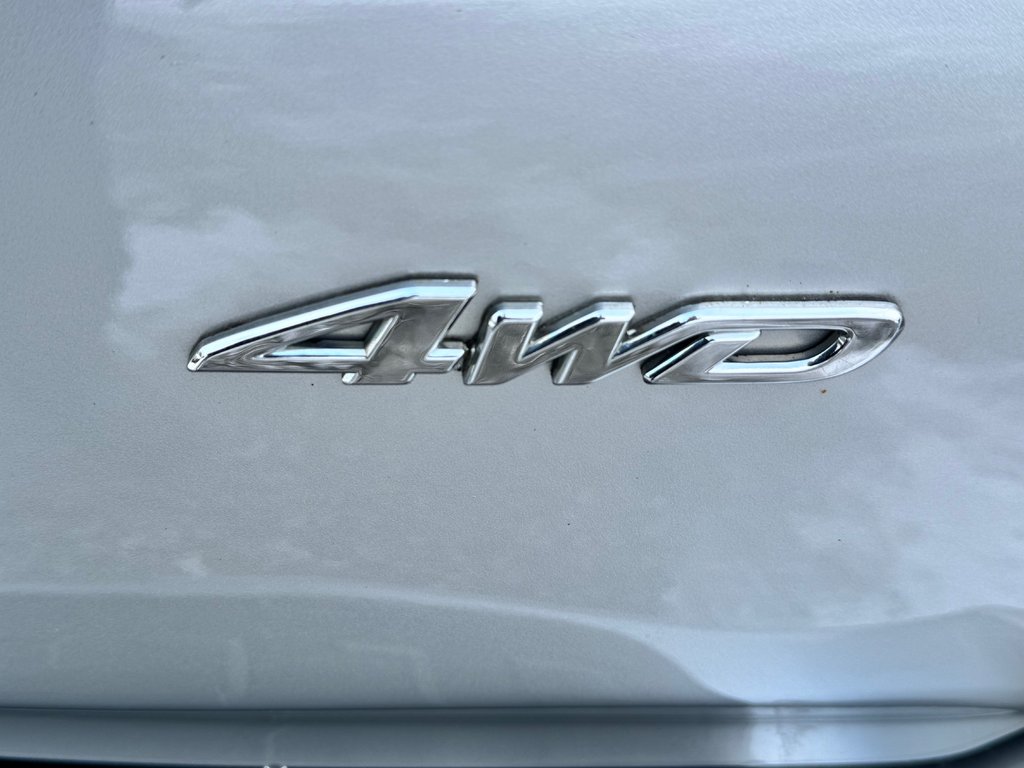 2022 Toyota 4Runner SR5 / BAS KILOMÉTRAGE / 7 PLACES / 1 SEUL PROPRIO / PEA 30-01-29=100km / in Thetford Mines, Quebec - 27 - w1024h768px