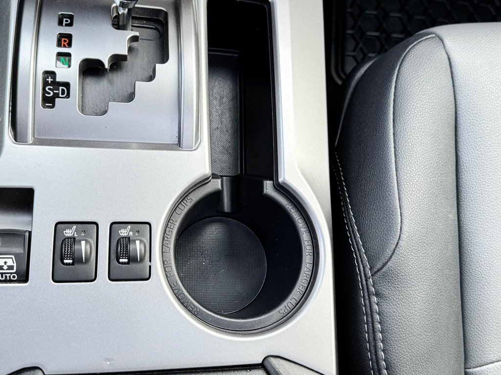 2022 Toyota 4Runner SR5 / BAS KILOMÉTRAGE / 7 PLACES / 1 SEUL PROPRIO / PEA 30-01-29=100km / in Thetford Mines, Quebec - 58 - w1024h768px