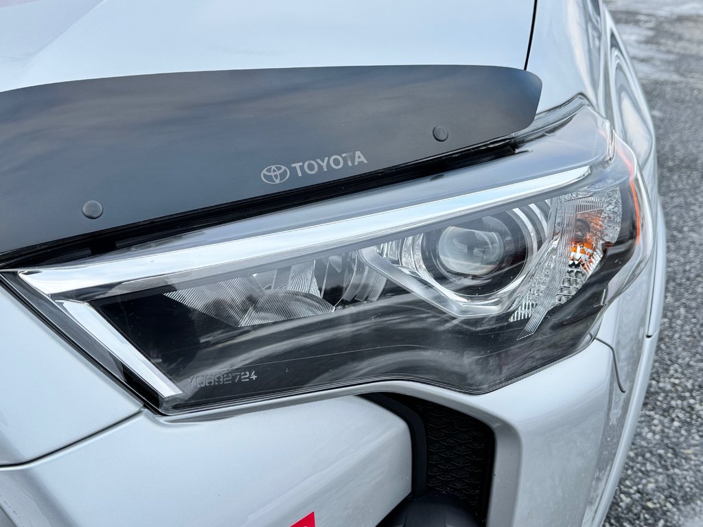 2022 Toyota 4Runner SR5 / BAS KILOMÉTRAGE / 7 PLACES / 1 SEUL PROPRIO / PEA 30-01-29=100km / in Thetford Mines, Quebec - 10 - w1024h768px