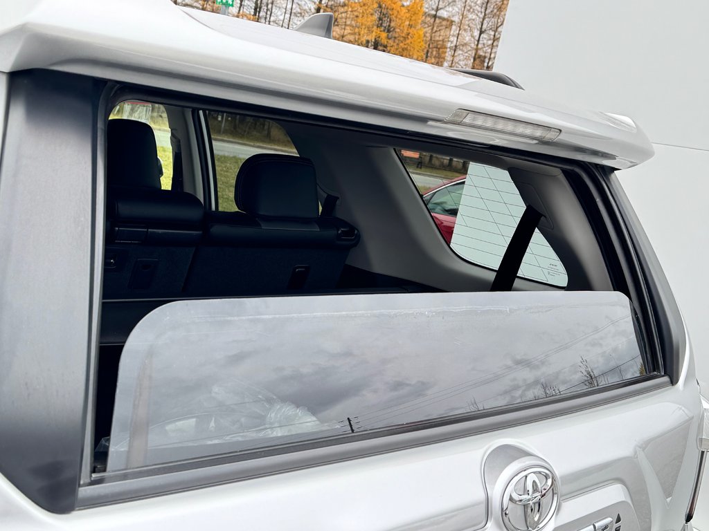 2022 Toyota 4Runner SR5 / BAS KILOMÉTRAGE / 1 SEUL PROPRIO / PEA 30-01-29=100km / in Thetford Mines, Quebec - 77 - w1024h768px