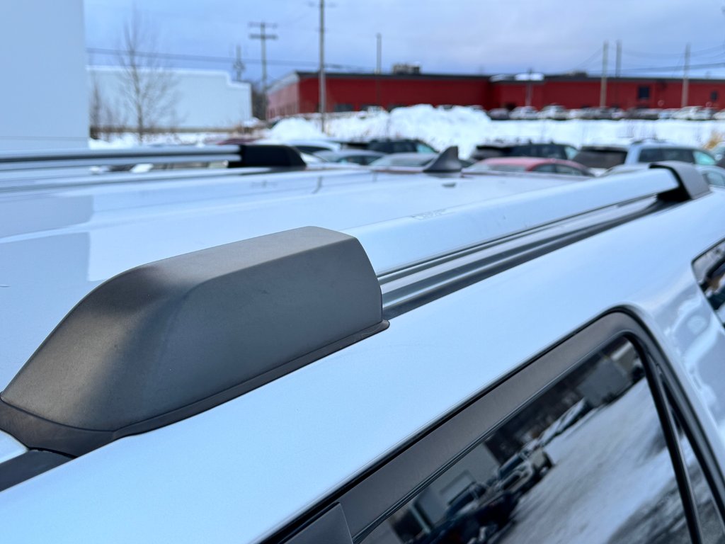 2022 Toyota 4Runner SR5 / BAS KILOMÉTRAGE / 7 PLACES / 1 SEUL PROPRIO / PEA 30-01-29=100km / in Thetford Mines, Quebec - 20 - w1024h768px