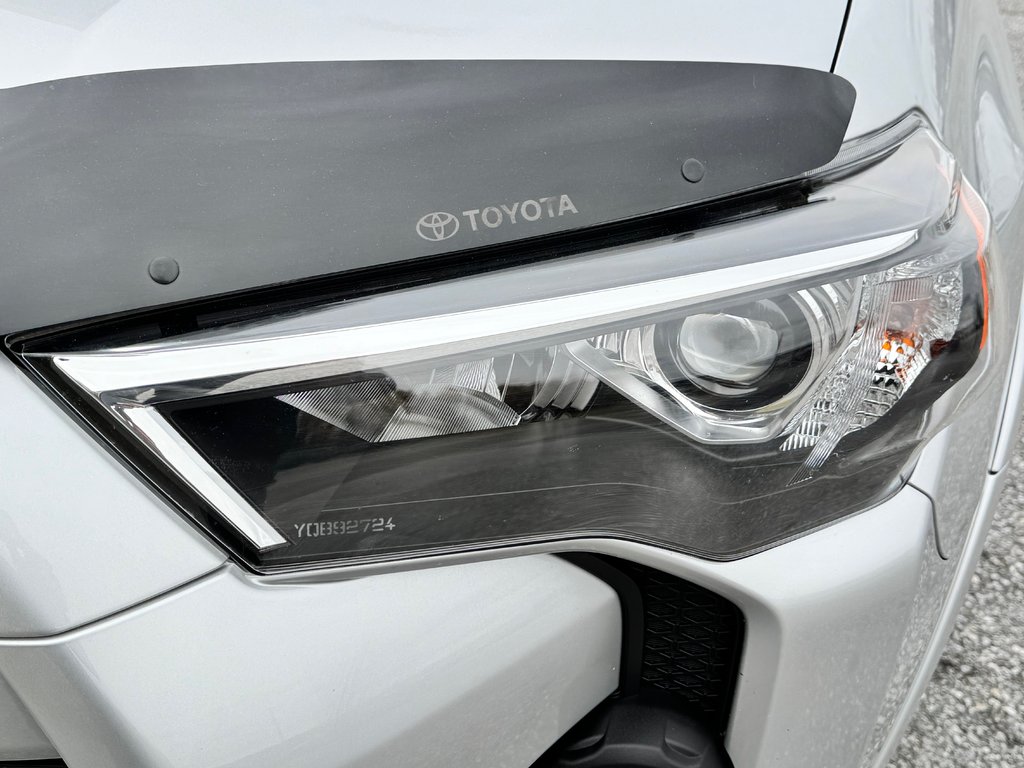 2022 Toyota 4Runner SR5 / BAS KILOMÉTRAGE / 1 SEUL PROPRIO / PEA 30-01-29=100km / in Thetford Mines, Quebec - 10 - w1024h768px