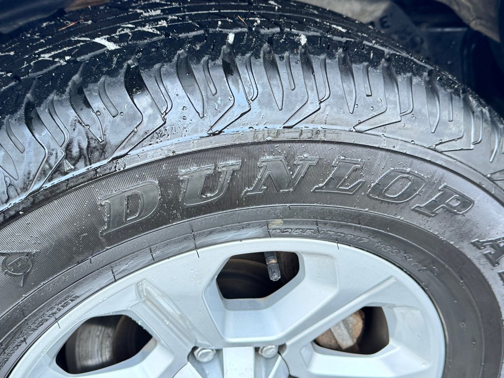 2022 Toyota 4Runner SR5 / BAS KILOMÉTRAGE / 7 PLACES / 1 SEUL PROPRIO / PEA 30-01-29=100km / in Thetford Mines, Quebec - 16 - w1024h768px