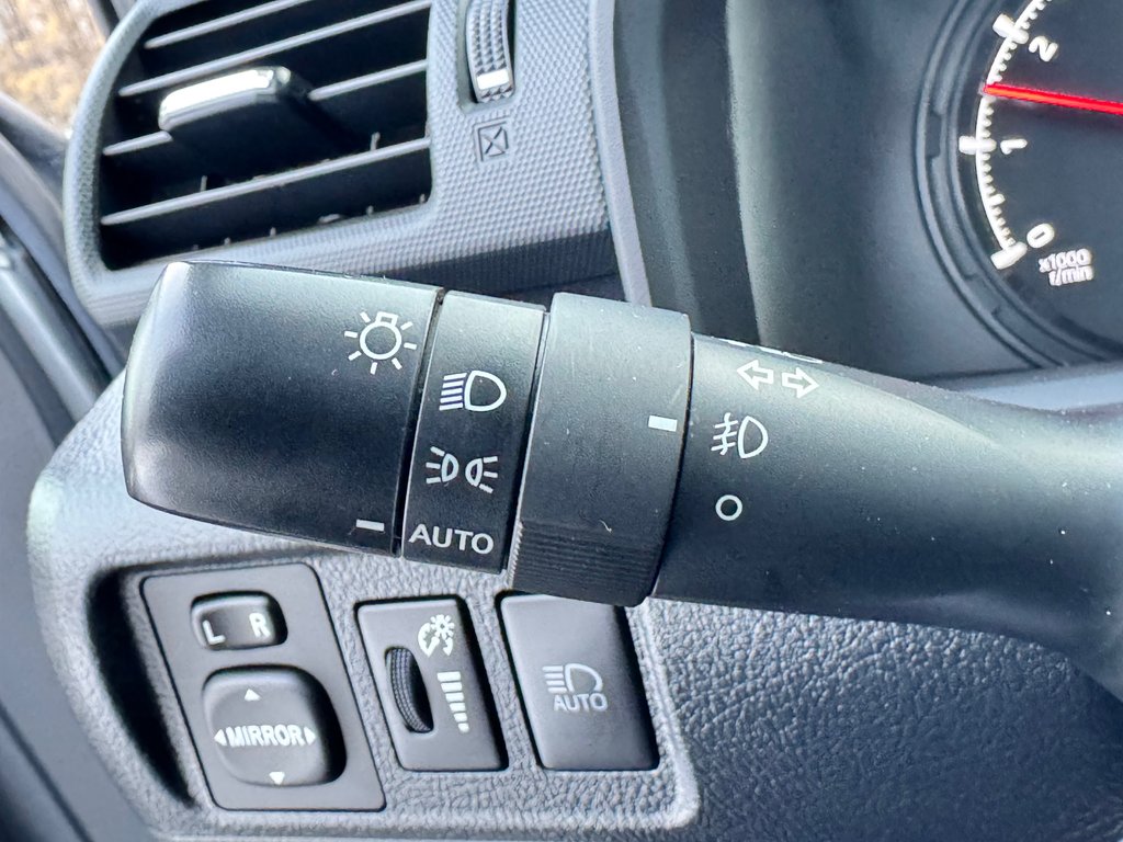 2022 Toyota 4Runner SR5 / BAS KILOMÉTRAGE / 7 PLACES / 1 SEUL PROPRIO / PEA 30-01-29=100km / in Thetford Mines, Quebec - 42 - w1024h768px