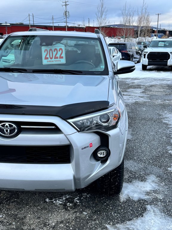 2022 Toyota 4Runner SR5 / BAS KILOMÉTRAGE / 7 PLACES / 1 SEUL PROPRIO / PEA 30-01-29=100km / in Thetford Mines, Quebec - 8 - w1024h768px