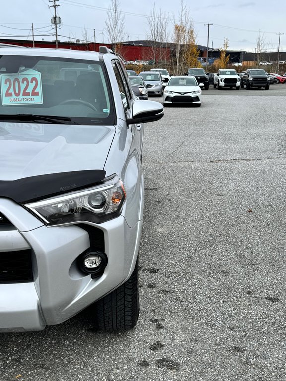 2022 Toyota 4Runner SR5 / BAS KILOMÉTRAGE / 1 SEUL PROPRIO / PEA 30-01-29=100km / in Thetford Mines, Quebec - 9 - w1024h768px