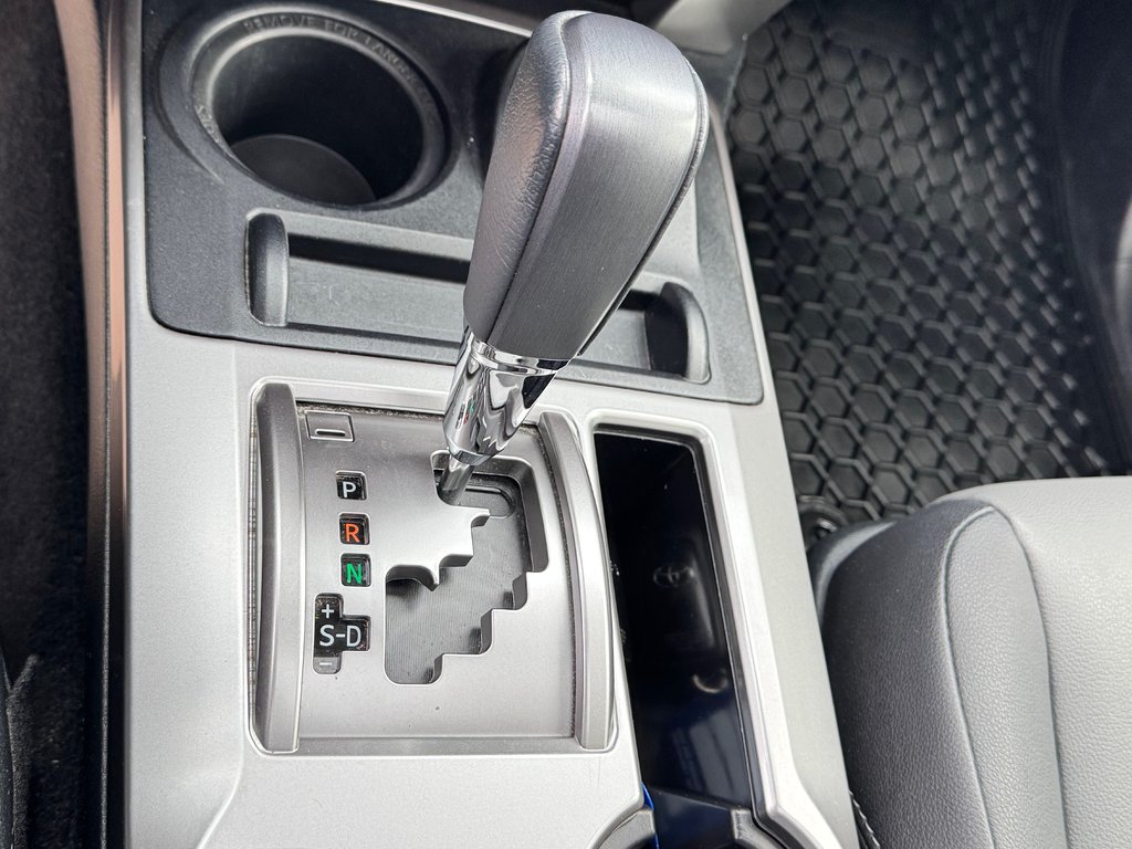 2022 Toyota 4Runner SR5 / BAS KILOMÉTRAGE / 1 SEUL PROPRIO / PEA 30-01-29=100km / in Thetford Mines, Quebec - 60 - w1024h768px