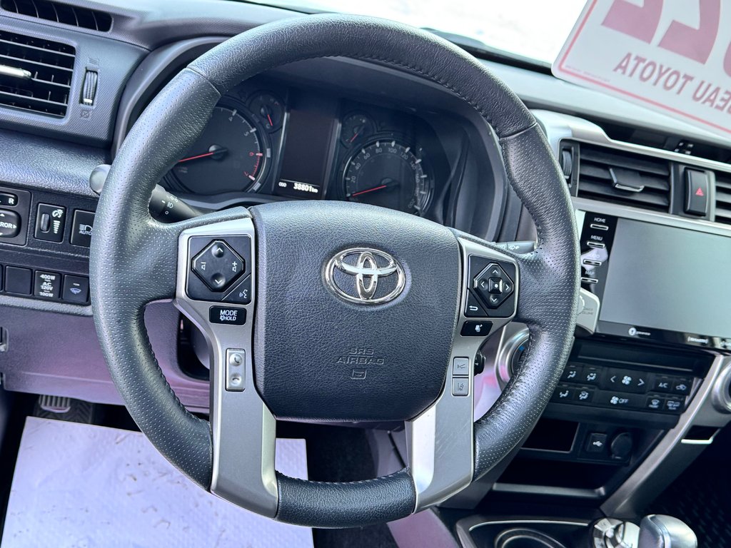 2022 Toyota 4Runner SR5 / BAS KILOMÉTRAGE / 7 PLACES / 1 SEUL PROPRIO / PEA 30-01-29=100km / in Thetford Mines, Quebec - 38 - w1024h768px