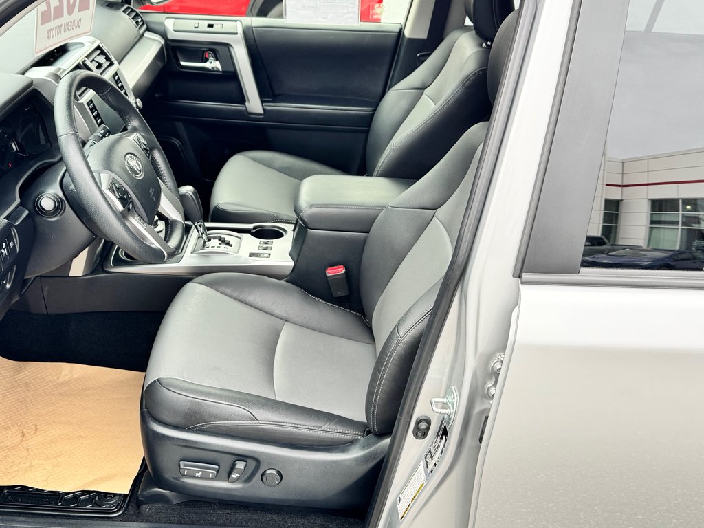 2022 Toyota 4Runner SR5 / BAS KILOMÉTRAGE / 1 SEUL PROPRIO / PEA 30-01-29=100km / in Thetford Mines, Quebec - 35 - w1024h768px
