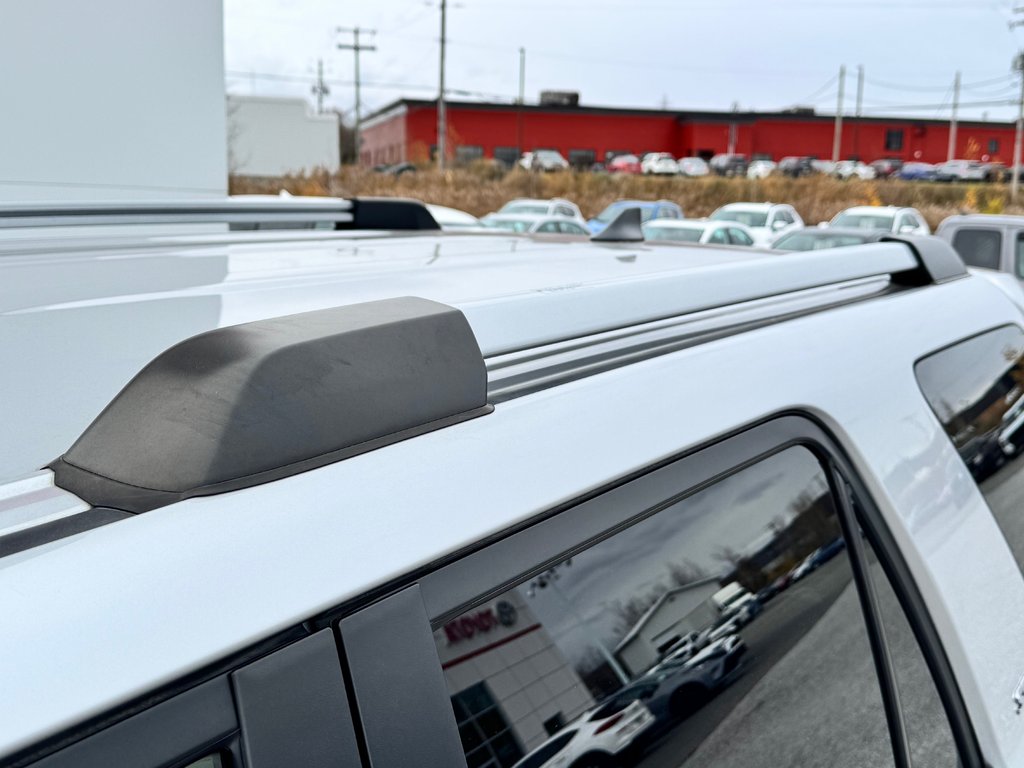 2022 Toyota 4Runner SR5 / BAS KILOMÉTRAGE / 1 SEUL PROPRIO / PEA 30-01-29=100km / in Thetford Mines, Quebec - 22 - w1024h768px