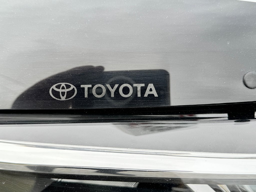 2022 Toyota 4Runner SR5 / BAS KILOMÉTRAGE / 1 SEUL PROPRIO / PEA 30-01-29=100km / in Thetford Mines, Quebec - 15 - w1024h768px