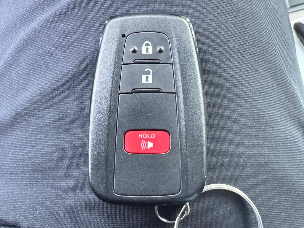 2022 Toyota 4Runner SR5 / BAS KILOMÉTRAGE / 7 PLACES / 1 SEUL PROPRIO / PEA 30-01-29=100km / in Thetford Mines, Quebec - 64 - w1024h768px