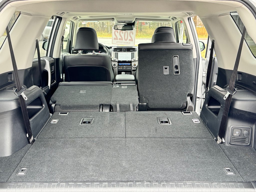 2022 Toyota 4Runner SR5 / BAS KILOMÉTRAGE / 1 SEUL PROPRIO / PEA 30-01-29=100km / in Thetford Mines, Quebec - 81 - w1024h768px