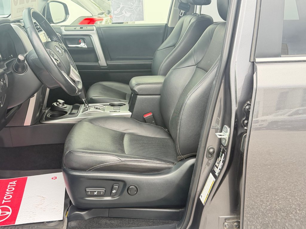 Toyota 4Runner LIMITED 4WD / PRIX IMBATTABLE !!!! / 2023 à Thetford Mines, Québec - 33 - w1024h768px