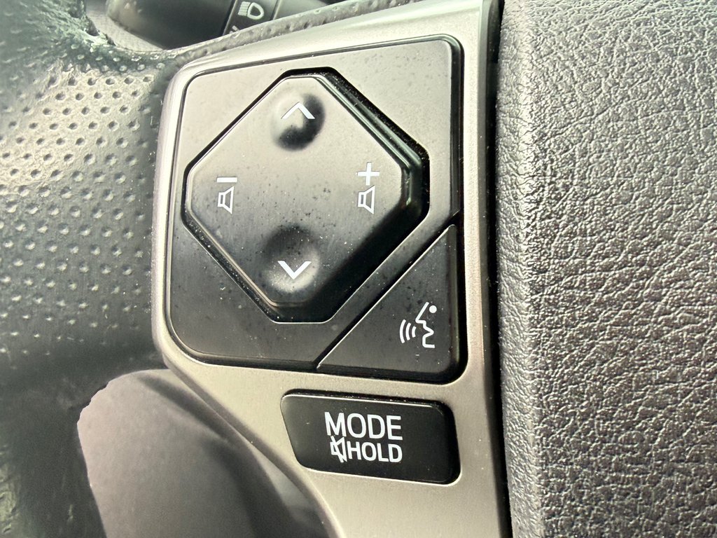 Toyota 4Runner LIMITED 4WD / PRIX IMBATTABLE !!!! / 2023 à Thetford Mines, Québec - 38 - w1024h768px