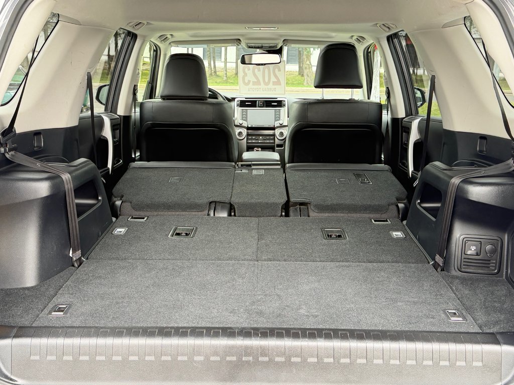 Toyota 4Runner LIMITED 4WD / PRIX IMBATTABLE !!!! / 2023 à Thetford Mines, Québec - 69 - w1024h768px