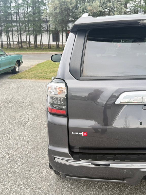 Toyota 4Runner LIMITED 4WD / PRIX IMBATTABLE !!!! / 2023 à Thetford Mines, Québec - 23 - w1024h768px