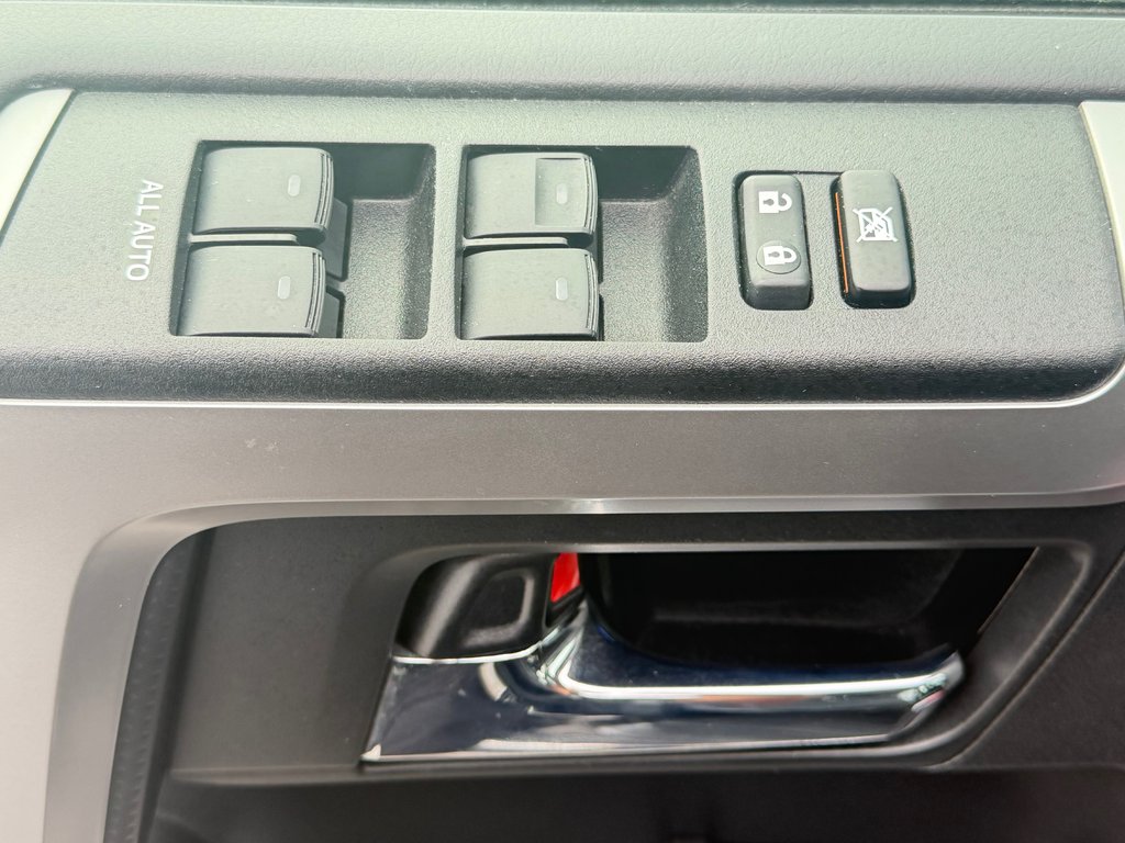 Toyota 4Runner LIMITED 4WD / PRIX IMBATTABLE !!!! / 2023 à Thetford Mines, Québec - 31 - w1024h768px