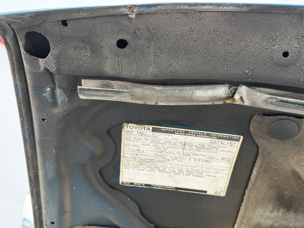 Toyota 4WD Pickups Un * RARE SURVIVOR * V6 MANUELLE 4X4 / 1992 à Thetford Mines, Québec - 44 - w1024h768px