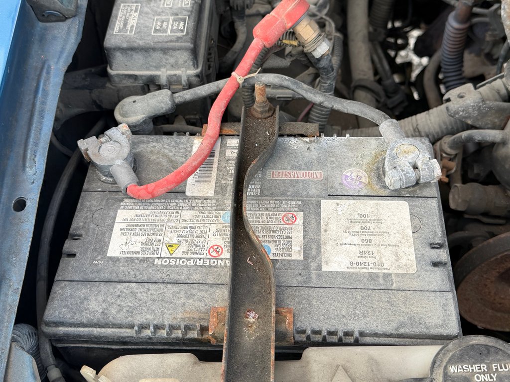 Toyota 4WD Pickups Un * RARE SURVIVOR * V6 MANUELLE 4X4 / 1992 à Thetford Mines, Québec - 41 - w1024h768px