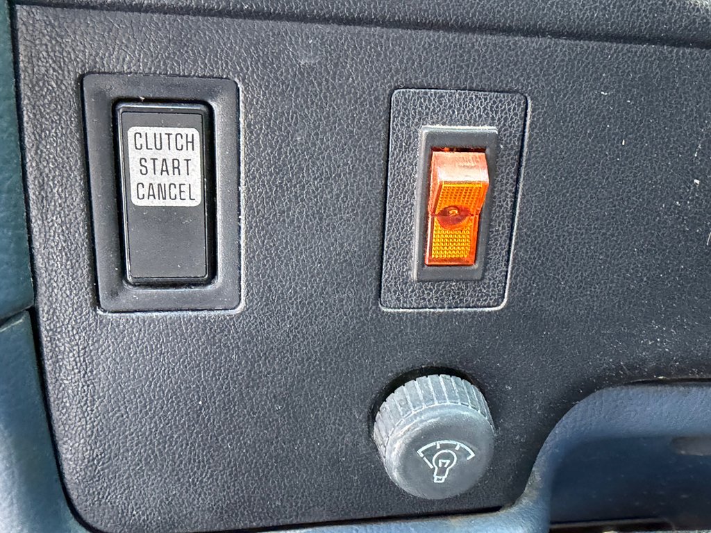 Toyota 4WD Pickups Un * RARE SURVIVOR * V6 MANUELLE 4X4 / 1992 à Thetford Mines, Québec - 24 - w1024h768px