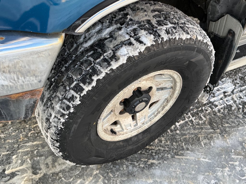 Toyota 4WD Pickups Un * RARE SURVIVOR * V6 MANUELLE 4X4 / 1992 à Thetford Mines, Québec - 11 - w1024h768px