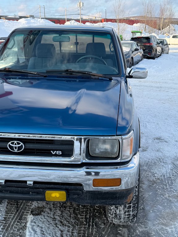 Toyota 4WD Pickups Un * RARE SURVIVOR * V6 MANUELLE 4X4 / 1992 à Thetford Mines, Québec - 9 - w1024h768px