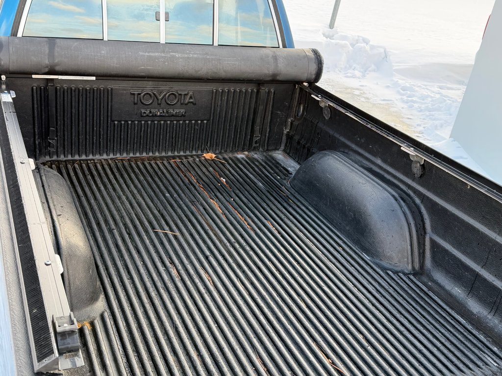 Toyota 4WD Pickups Un * RARE SURVIVOR * V6 MANUELLE 4X4 / 1992 à Thetford Mines, Québec - 36 - w1024h768px