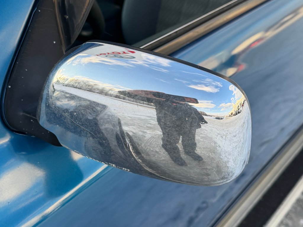 Toyota 4WD Pickups Un * RARE SURVIVOR * V6 MANUELLE 4X4 / 1992 à Thetford Mines, Québec - 13 - w1024h768px