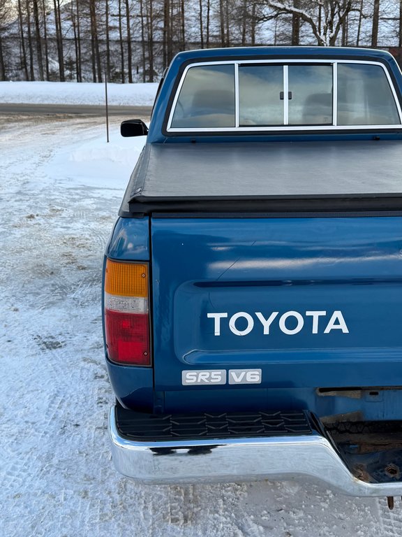 Toyota 4WD Pickups Un * RARE SURVIVOR * V6 MANUELLE 4X4 / 1992 à Thetford Mines, Québec - 16 - w1024h768px
