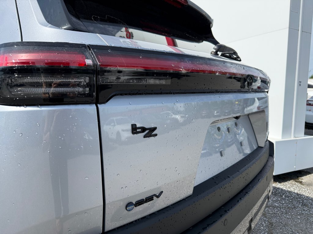 2026 Toyota bZ Woodland in Thetford Mines, Quebec - 16 - w1024h768px