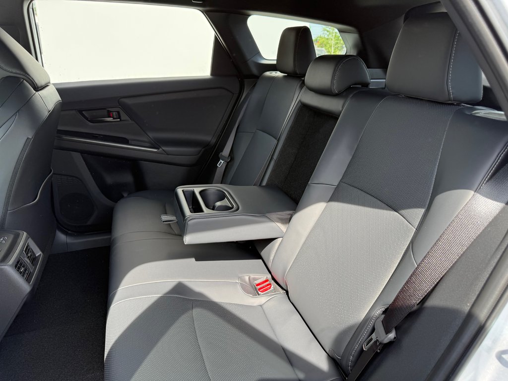 2026 Toyota bZ Woodland in Thetford Mines, Quebec - 39 - w1024h768px
