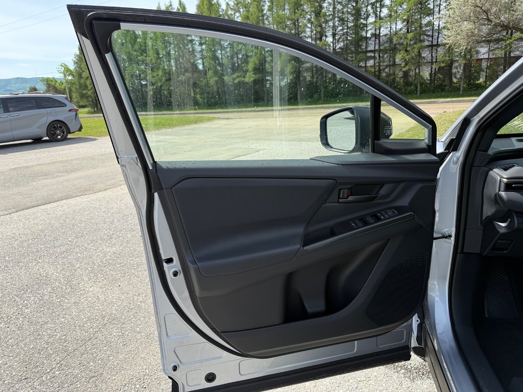 2026 Toyota bZ Woodland in Thetford Mines, Quebec - 21 - w1024h768px