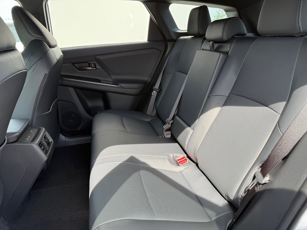 2026 Toyota bZ Woodland in Thetford Mines, Quebec - 38 - w1024h768px
