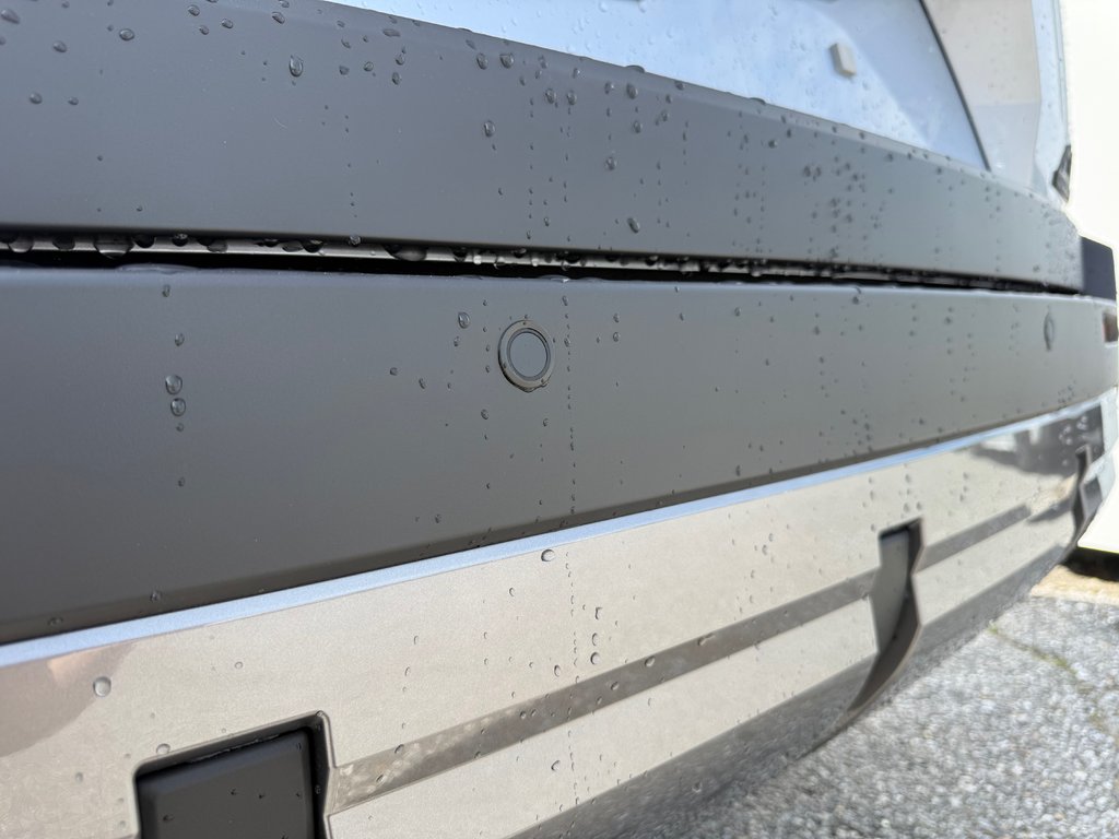 2026 Toyota bZ Woodland in Thetford Mines, Quebec - 19 - w1024h768px
