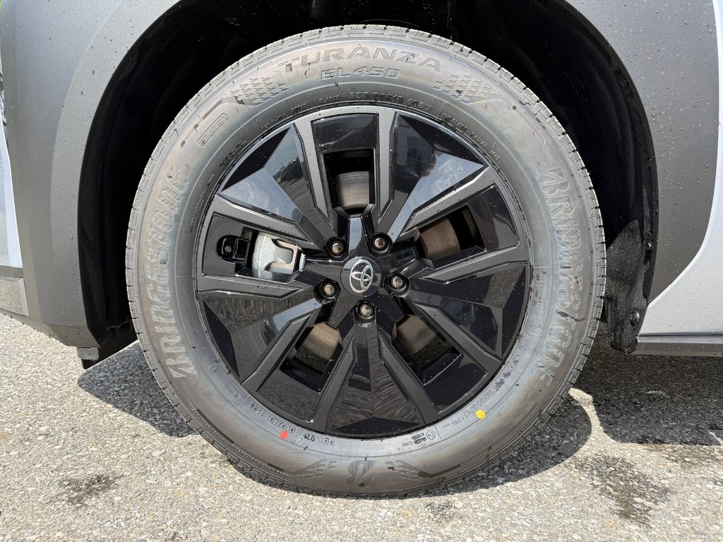 2026 Toyota bZ Woodland in Thetford Mines, Quebec - 12 - w1024h768px