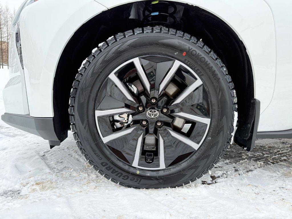 Toyota bZ XLE AWD / DEMO 2026 à Thetford Mines, Québec - 13 - w1024h768px