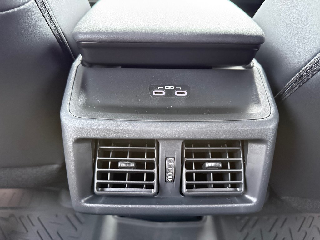 Toyota bZ XLE AWD / DEMO 2026 à Thetford Mines, Québec - 34 - w1024h768px