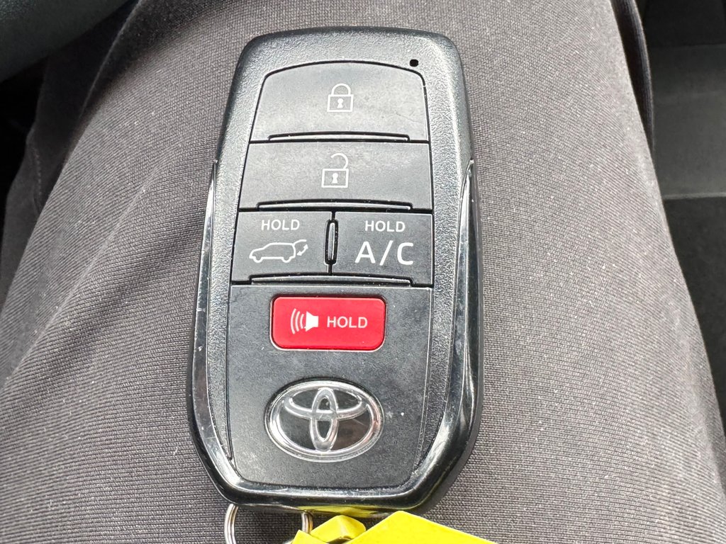 Toyota BZ4X XLE TECHNO 100% ÉLECTRIQUE / CERTIFIÉ / AWD - TRACTION INTÉGRALE 2023 à Thetford Mines, Québec - 51 - w1024h768px
