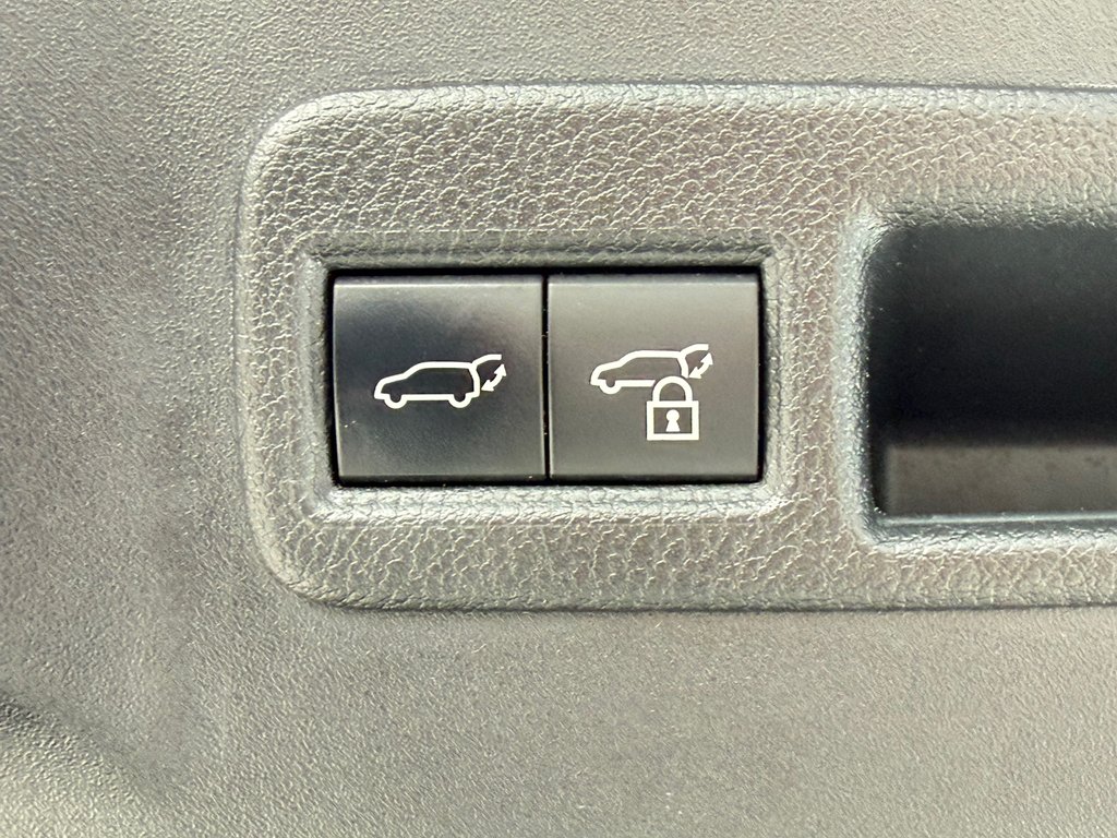 2023 Toyota bZ4X XLE AWD / TOIT PANO / PEA 19-09-28=100KM / in Thetford Mines, Quebec - 57 - w1024h768px