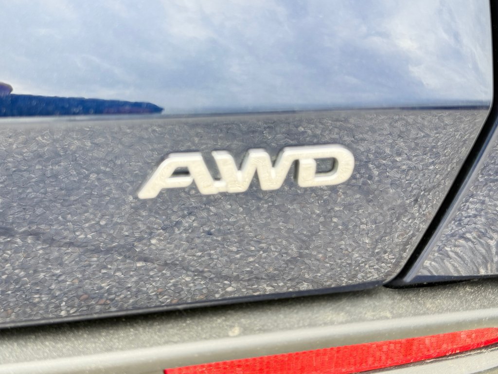 2023 Toyota bZ4X XLE AWD / TOIT PANO / PEA 19-09-28=100KM / in Thetford Mines, Quebec - 22 - w1024h768px
