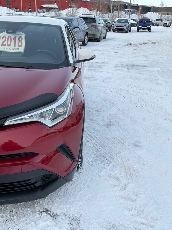 2018 Toyota C-HR XLE / TOIT BLANC HYPER RARE / TRÈS BAS KILOS / in Thetford Mines, Quebec - 9 - w1024h768px