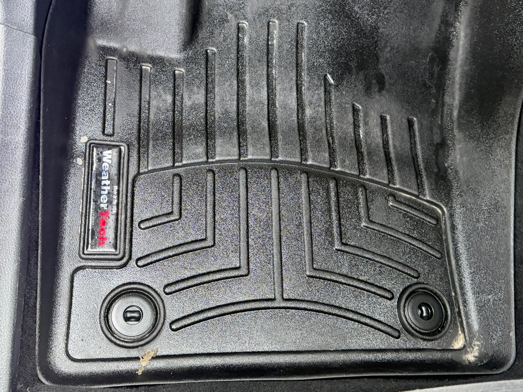 2018 Toyota C-HR XLE / TOIT BLANC HYPER RARE / TRÈS BAS KILOS / in Thetford Mines, Quebec - 32 - w1024h768px