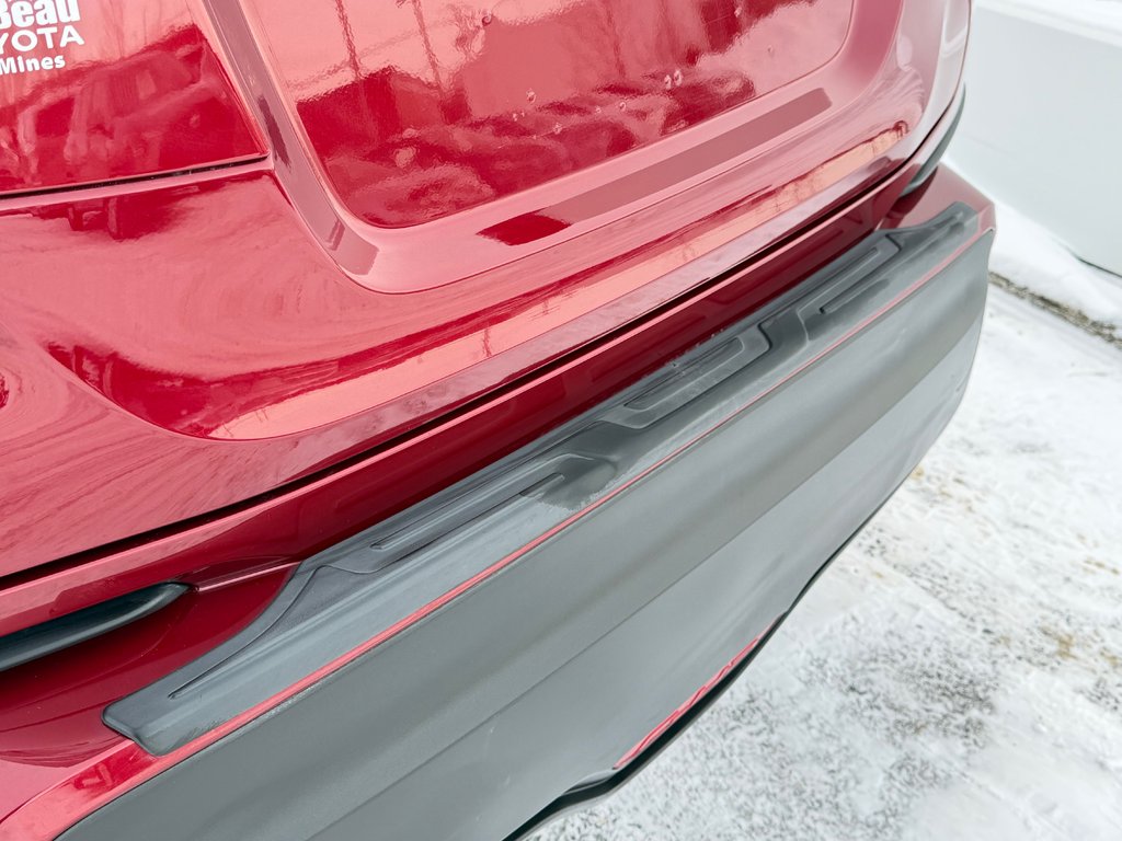 2018 Toyota C-HR XLE / TOIT BLANC HYPER RARE / TRÈS BAS KILOS / in Thetford Mines, Quebec - 23 - w1024h768px