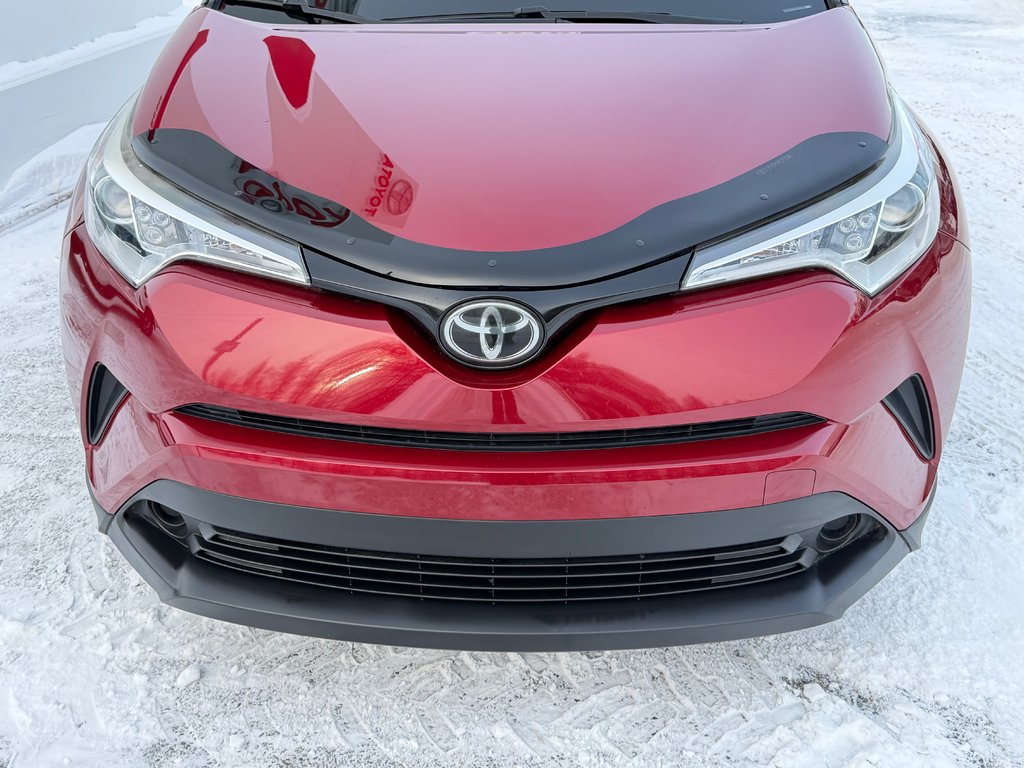 2018 Toyota C-HR XLE / TOIT BLANC HYPER RARE / TRÈS BAS KILOS / in Thetford Mines, Quebec - 12 - w1024h768px