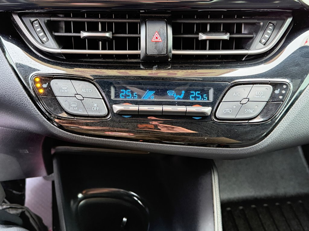 2018 Toyota C-HR XLE / TOIT BLANC HYPER RARE / TRÈS BAS KILOS / in Thetford Mines, Quebec - 41 - w1024h768px