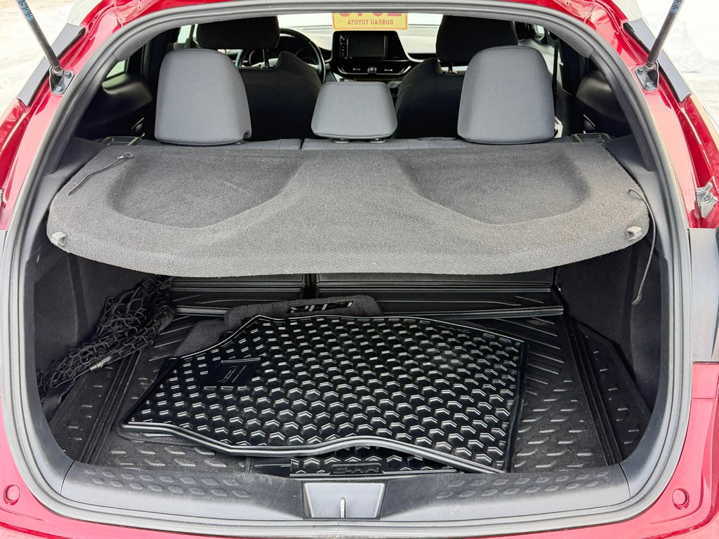 2018 Toyota C-HR XLE / TOIT BLANC HYPER RARE / TRÈS BAS KILOS / in Thetford Mines, Quebec - 54 - w1024h768px