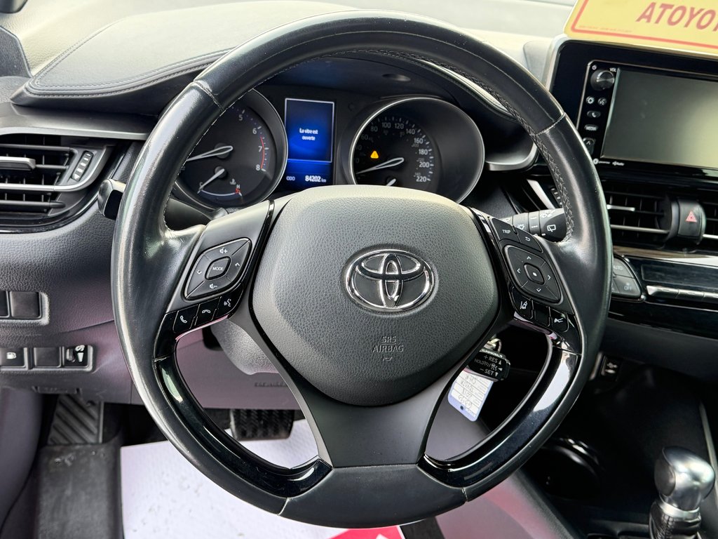 2018 Toyota C-HR XLE / TOIT BLANC HYPER RARE / TRÈS BAS KILOS / in Thetford Mines, Quebec - 31 - w1024h768px